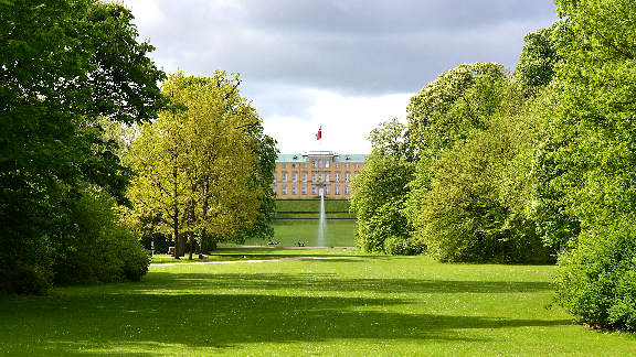 Vesterbro and Frederiksberg cycle tour - Frederiksberg Palace Gardens