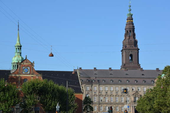 Copenhagen City cycle tour - Christiansborg