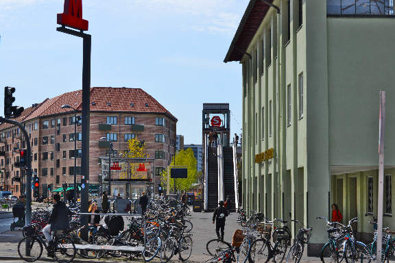 Nørrebro walking tour - Nørrebro Station