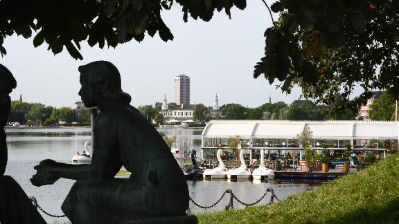 Nørrebro walking tour - Peblinge Lake